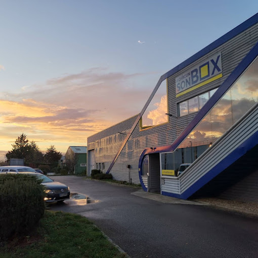 Façade du centre de self-stockage À Chacun Son Box Champforgeuil à Champforgeuil